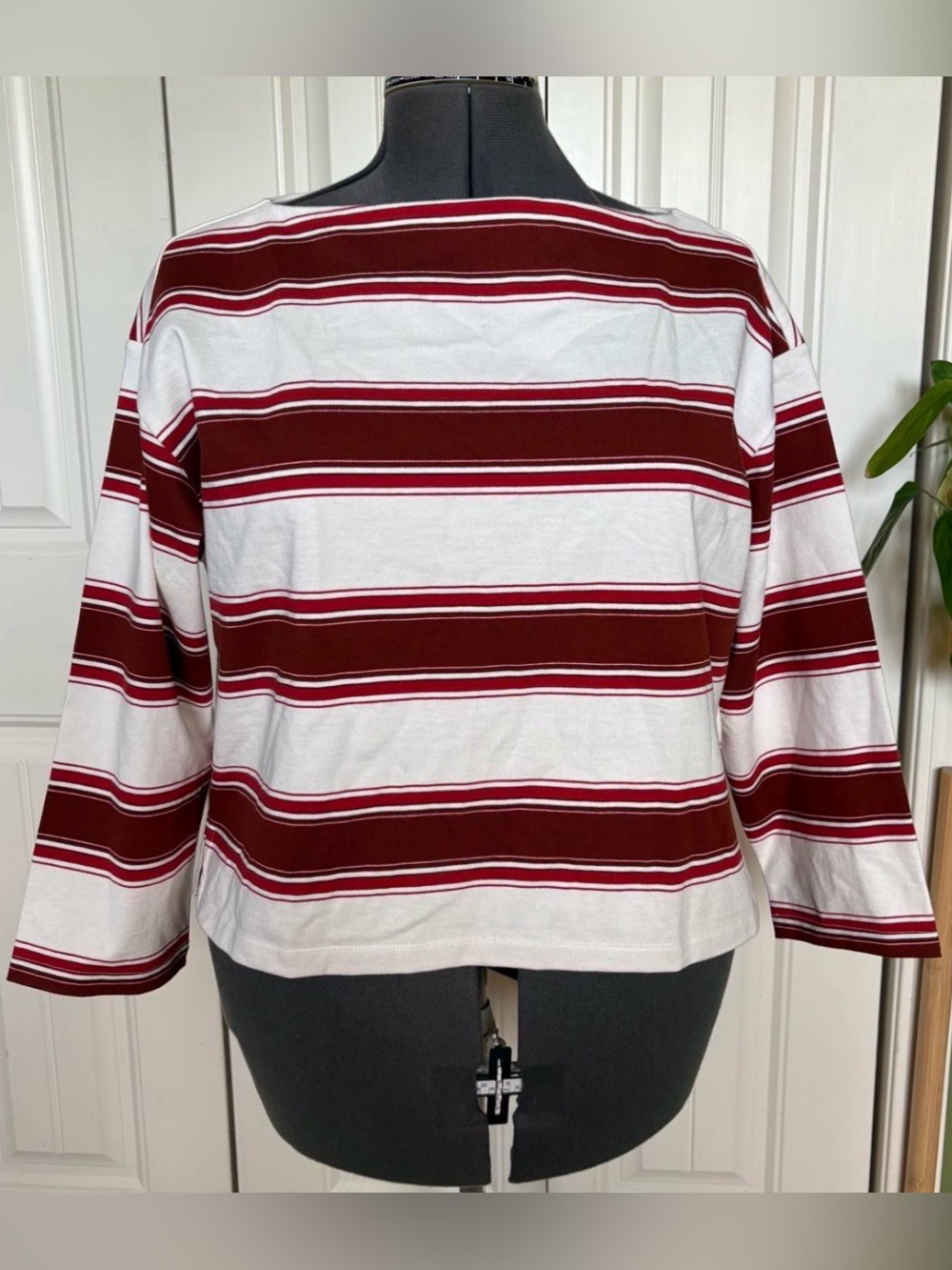 NWT Banana Republic Women’s Cream and Burgundy Striped Long Sleeve Top